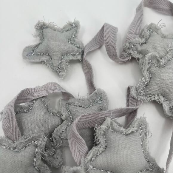 LAND OF NOD Star Garland Raw Fabric Hem Silver Gray Holiday Christmas New Years - Picture 5 of 11